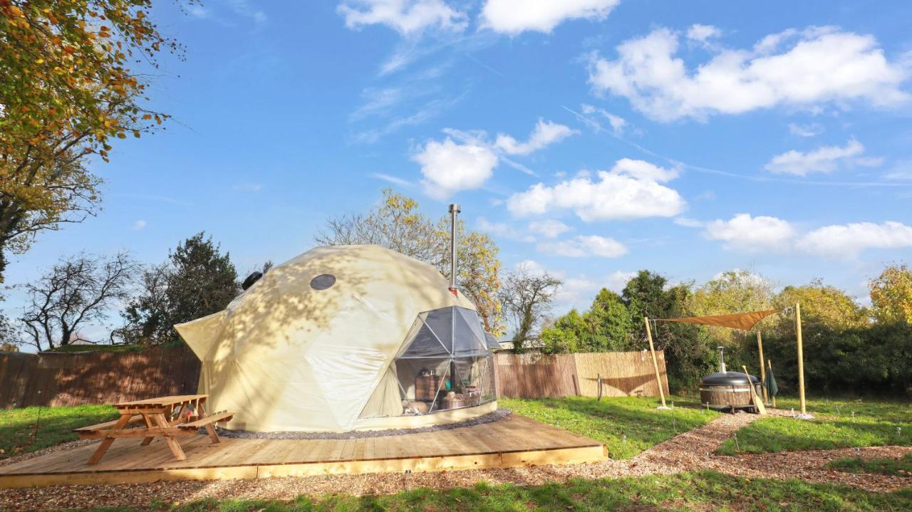 Luxury Dome With Private Wood-Fired Hot Tub Hotel Oxford Exterior photo